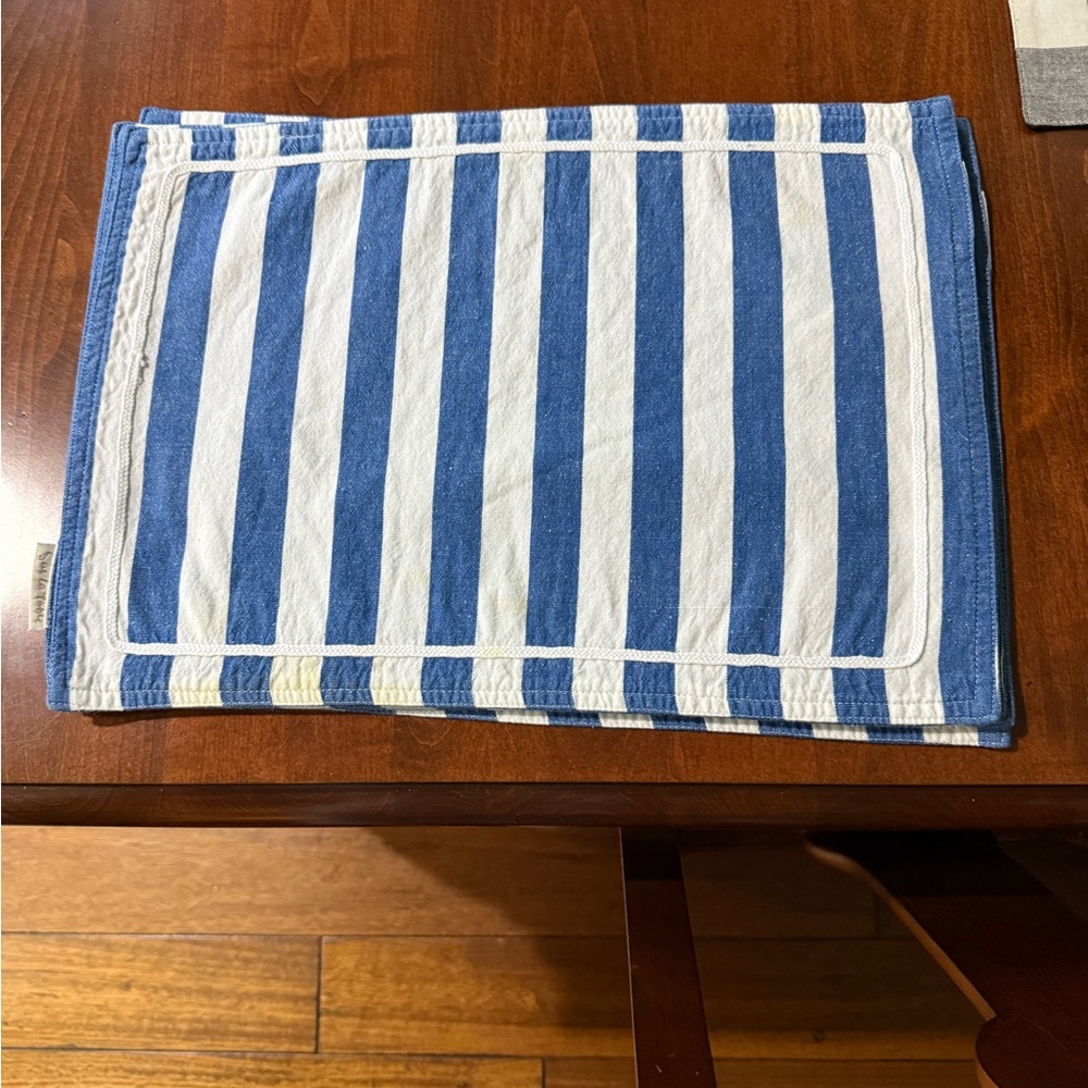 Sur La Table 4-13x18-Blue/White Striped Placemats❗️